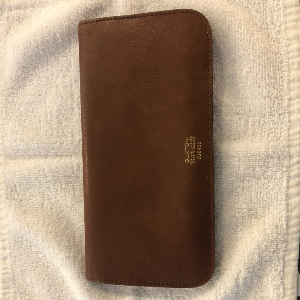 Buxton leather wallet